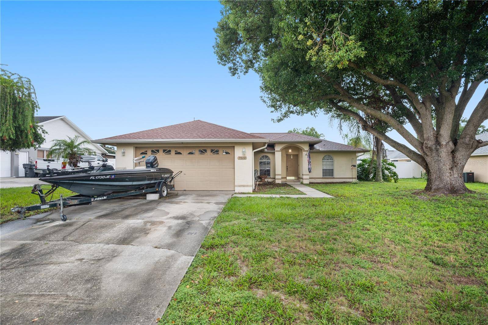 7512 FLORAL CIR E, Lakeland, FL 33810