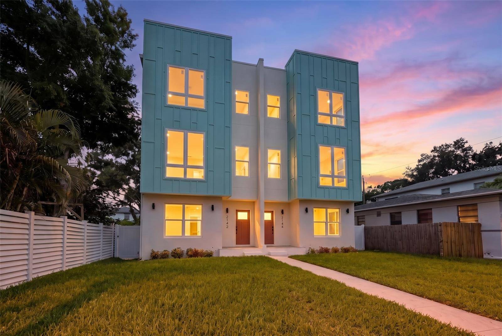 2142 5TH AVE N, St Petersburg, FL 33713