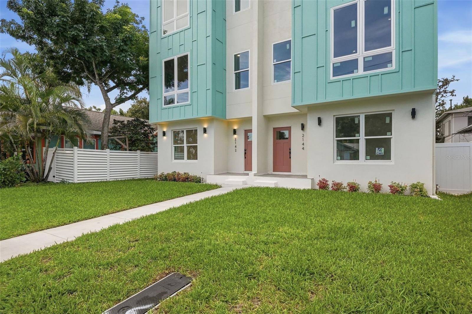 2142 5TH AVE N, St Petersburg, FL 33713