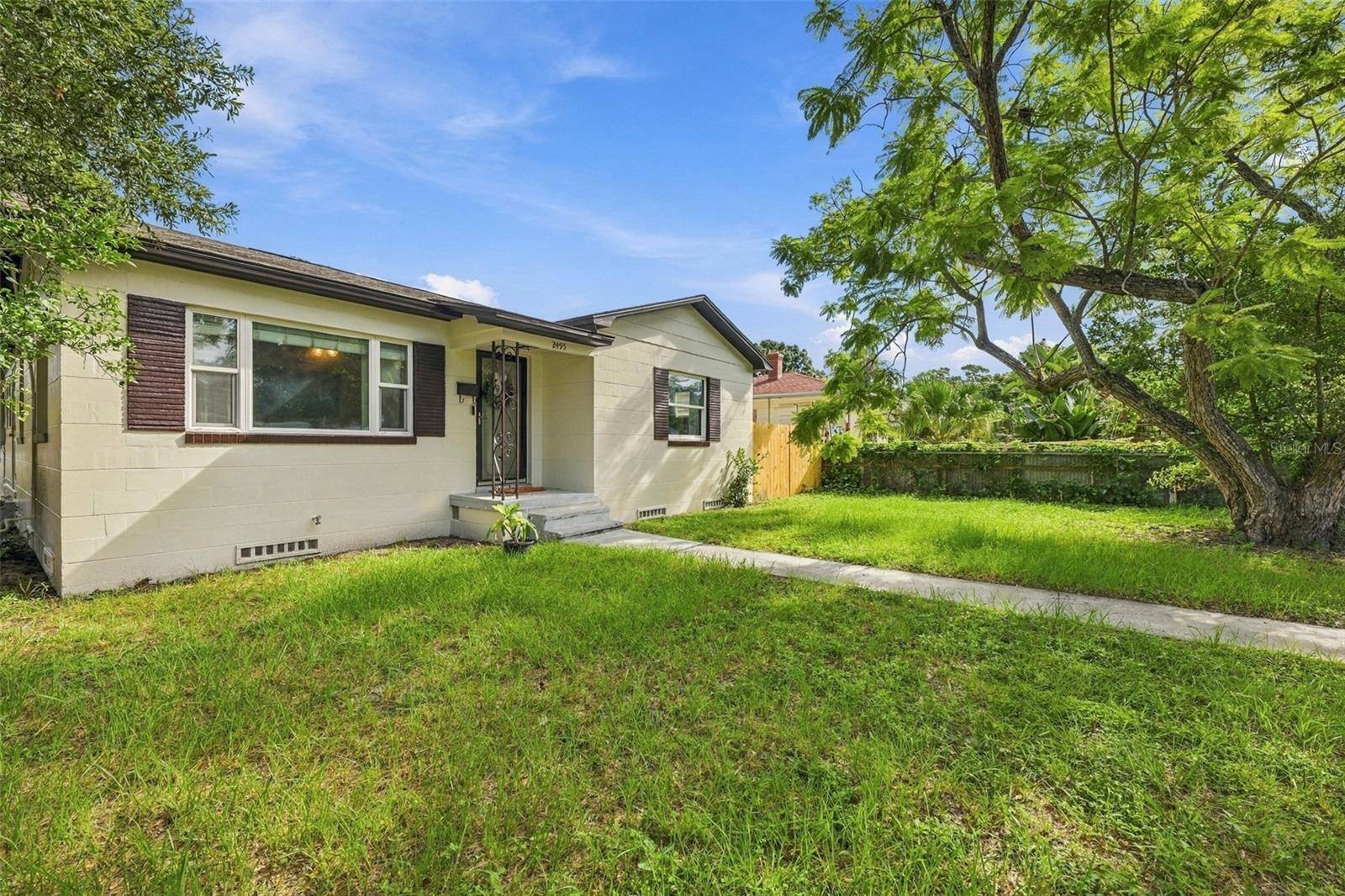2495 34TH AVE N, St Petersburg, FL 33713