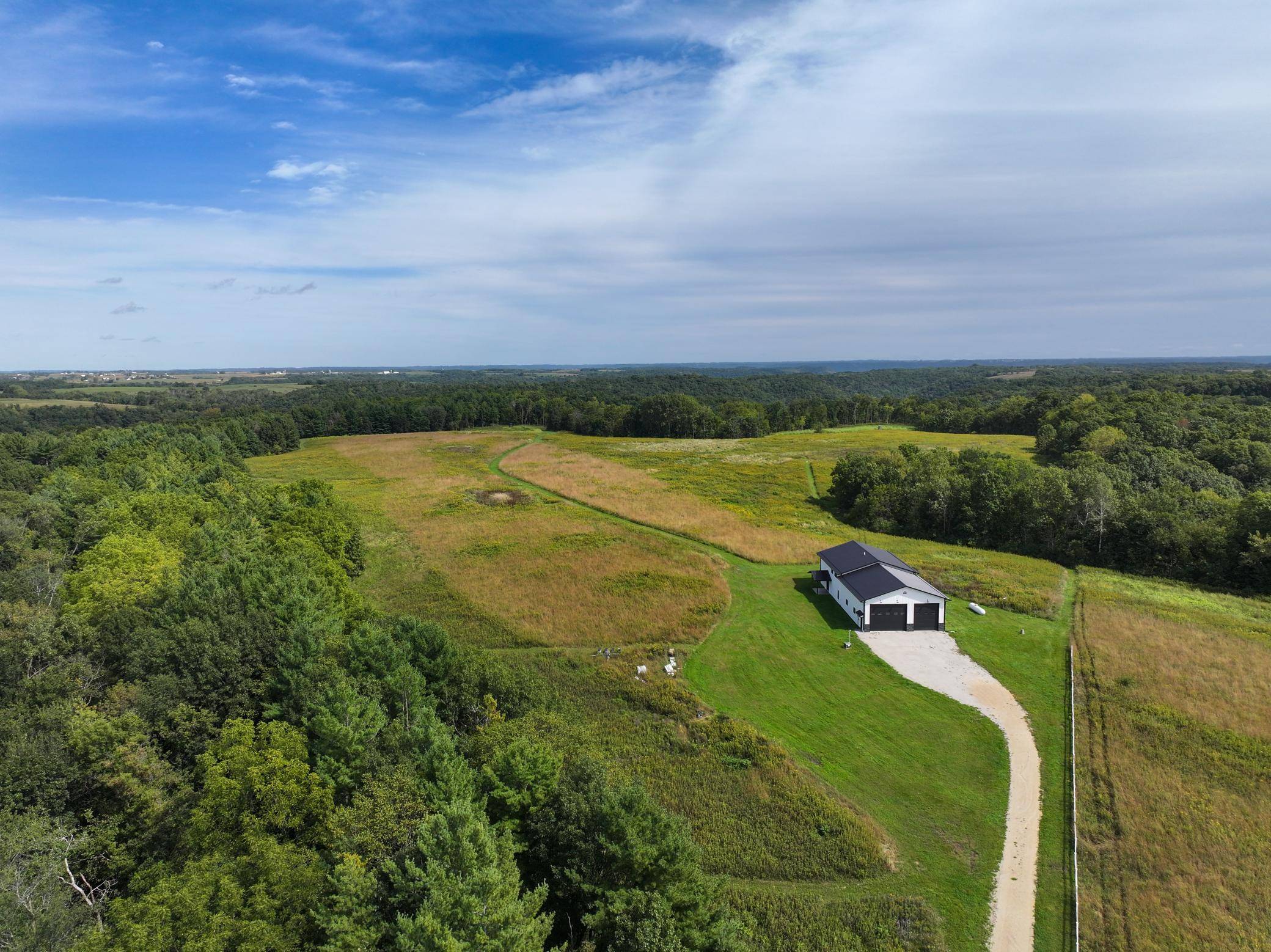 11719 Ridgeview RD, Hokah, MN 55941