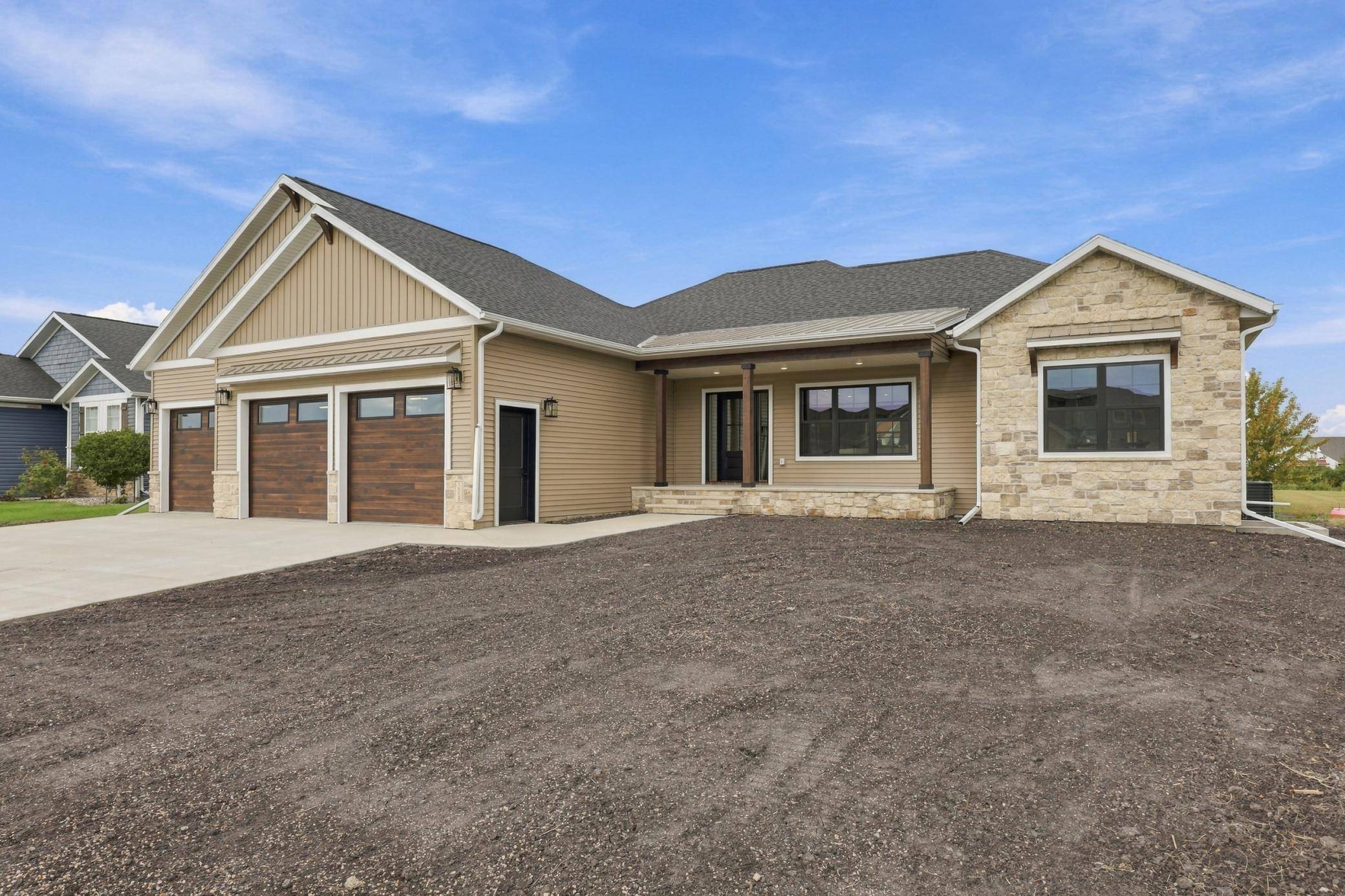 1555 72nd AVE S, Fargo, ND 58104