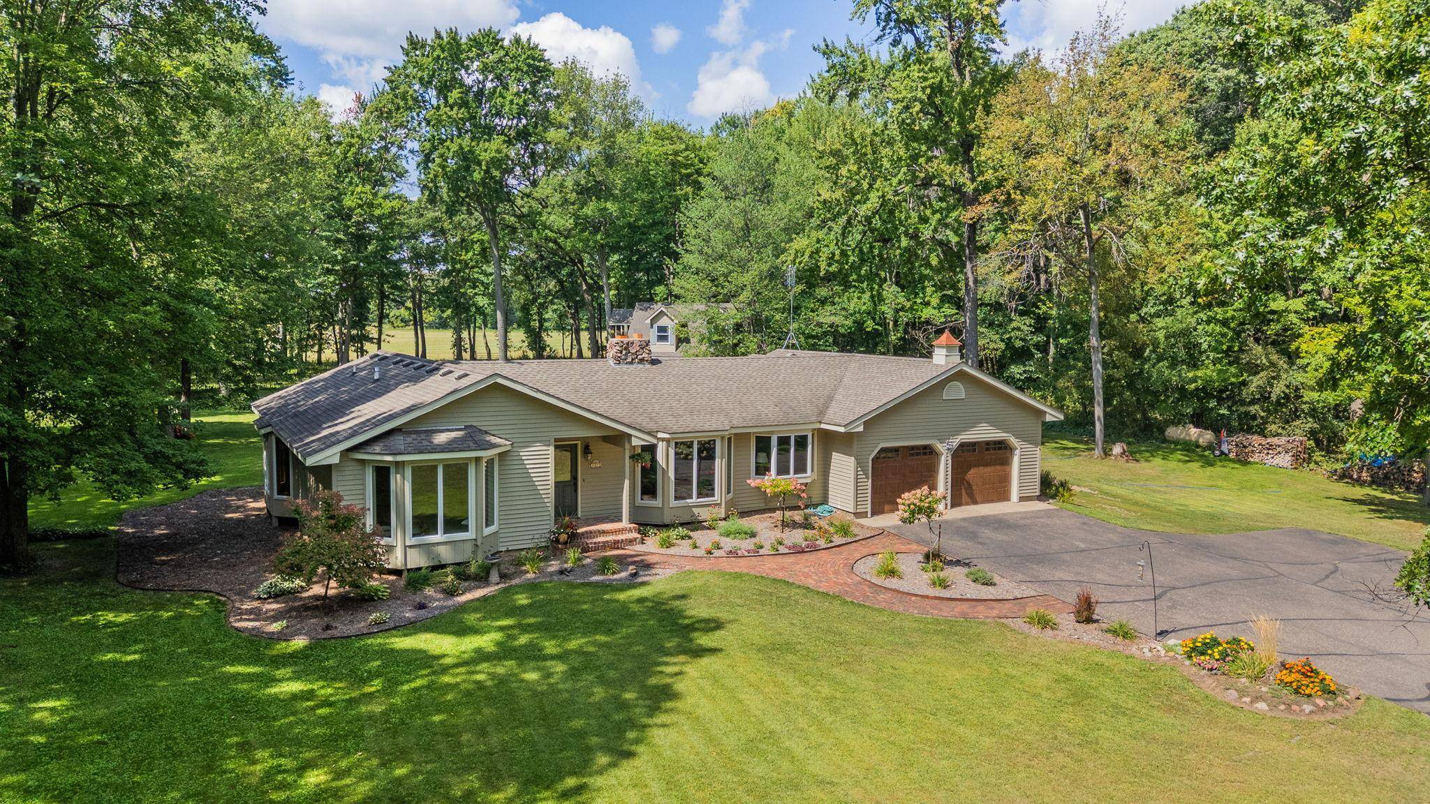 587 245th ST, Osceola, WI 54020