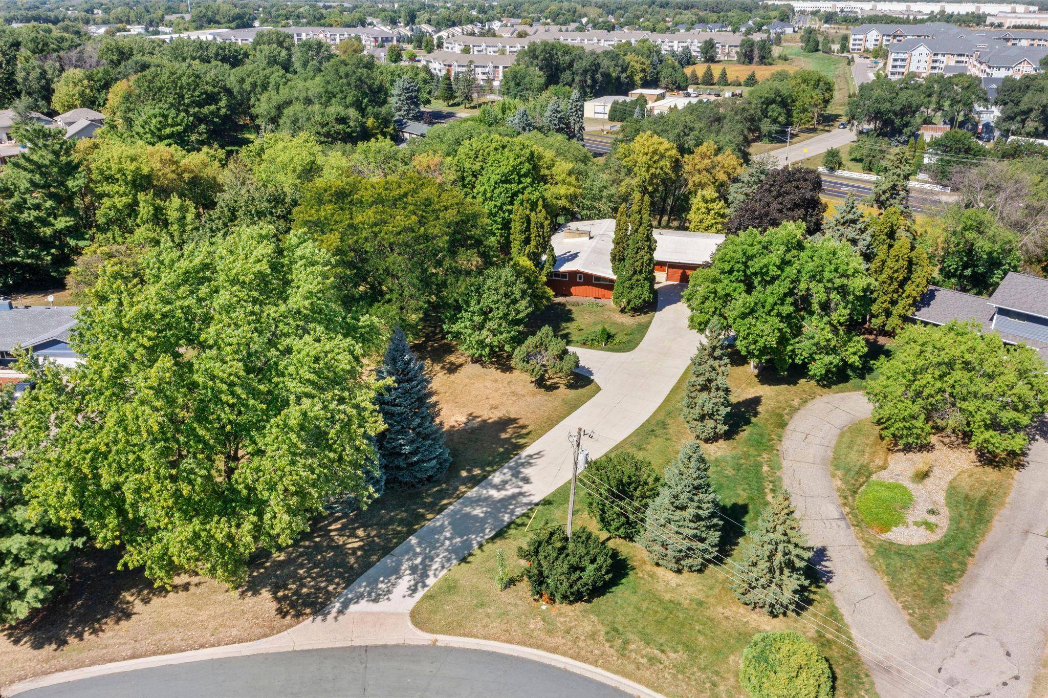 2439 Hauer TRL, Shakopee, MN 55379