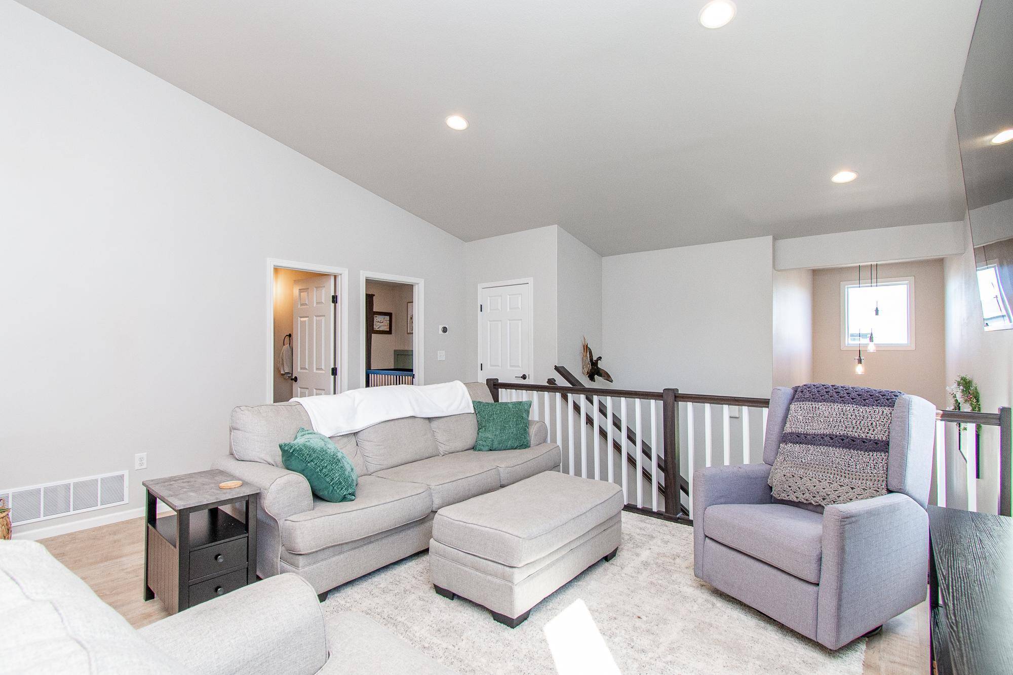 7880 Lost River RD, Horace, ND 58047