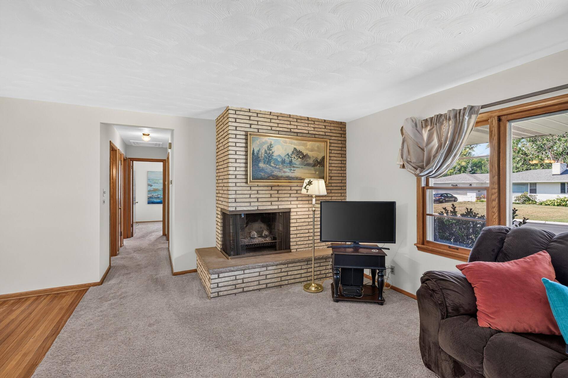 7538 Carmen AVE, Inver Grove Heights, MN 55076