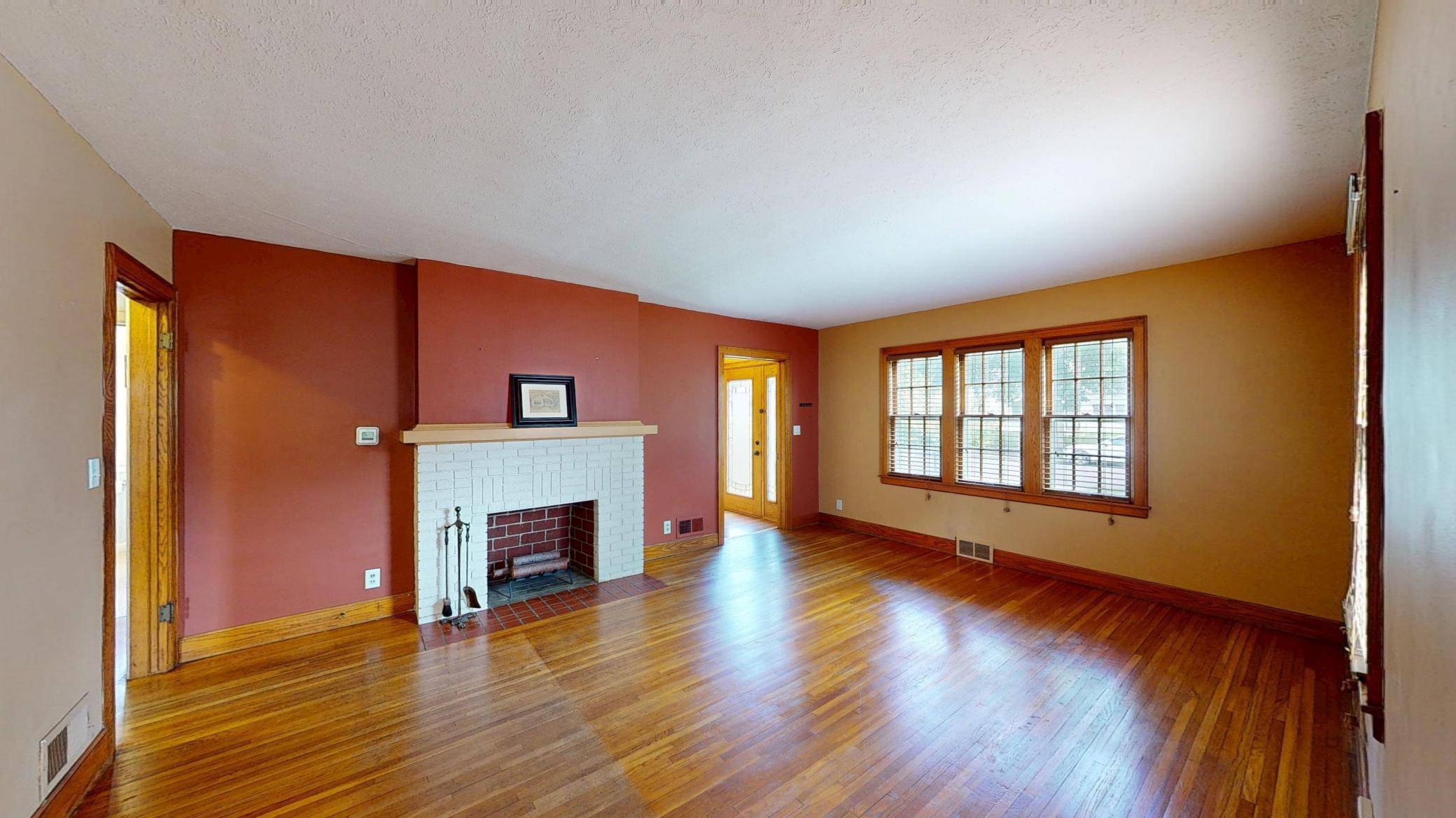 1008 James AVE, Albert Lea, MN 56007
