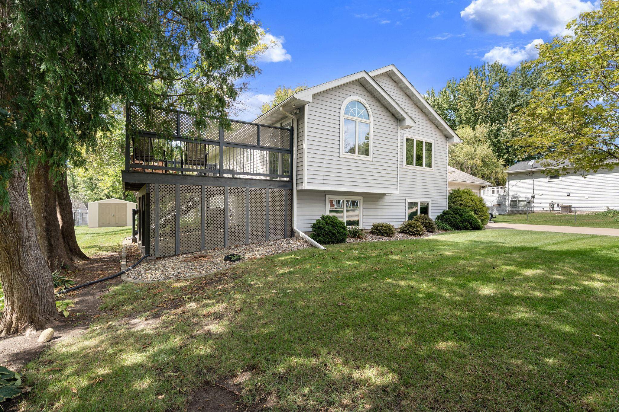 210 Hilltop AVE, Owatonna, MN 55060