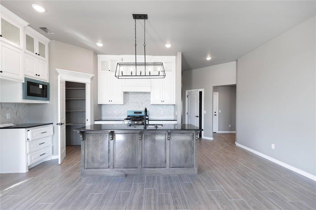 3220 Perch DR, Yukon, OK 73099
