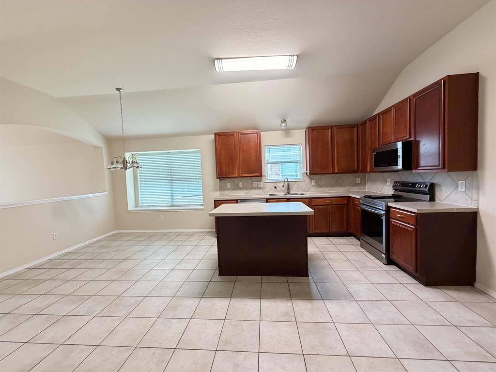 625 soledad, Arlington, TX 76002
