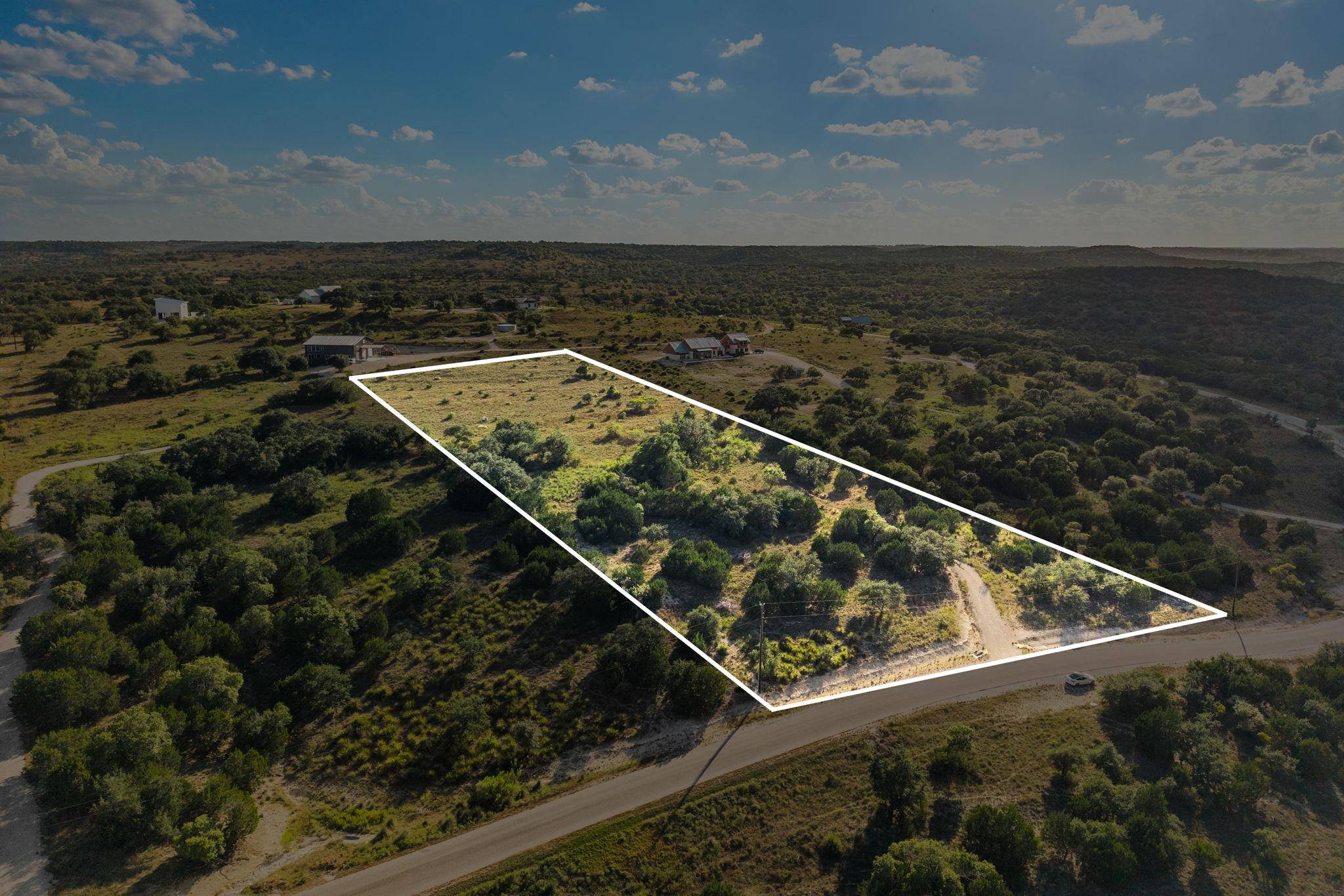 1051 Lipan Apache RUN, Blanco, TX 78606