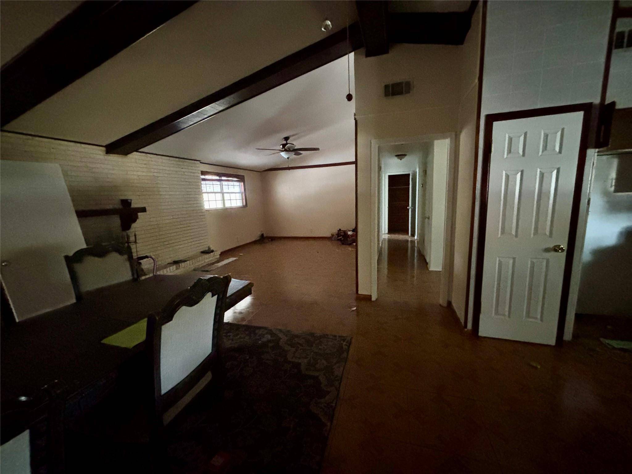 105 Kimberly DR, Universal City, TX 78148
