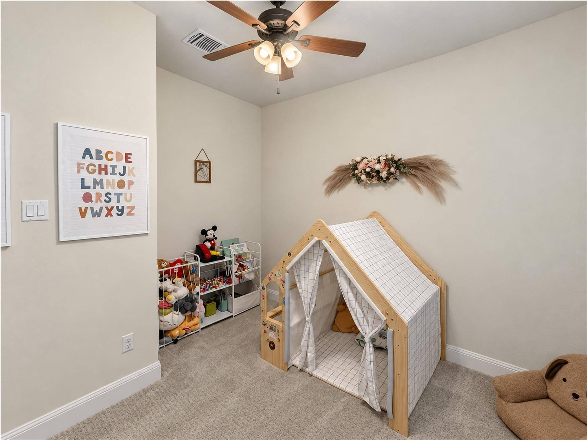 102 Methodius DR, Hutto, TX 78634