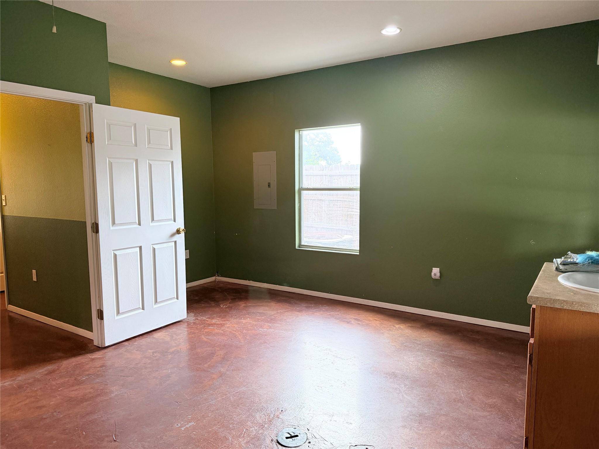 1512 W Howard LN, Austin, TX 78728