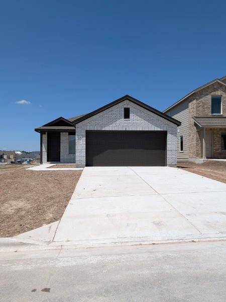 160 Star Packer LN, Jarrell, TX 76537