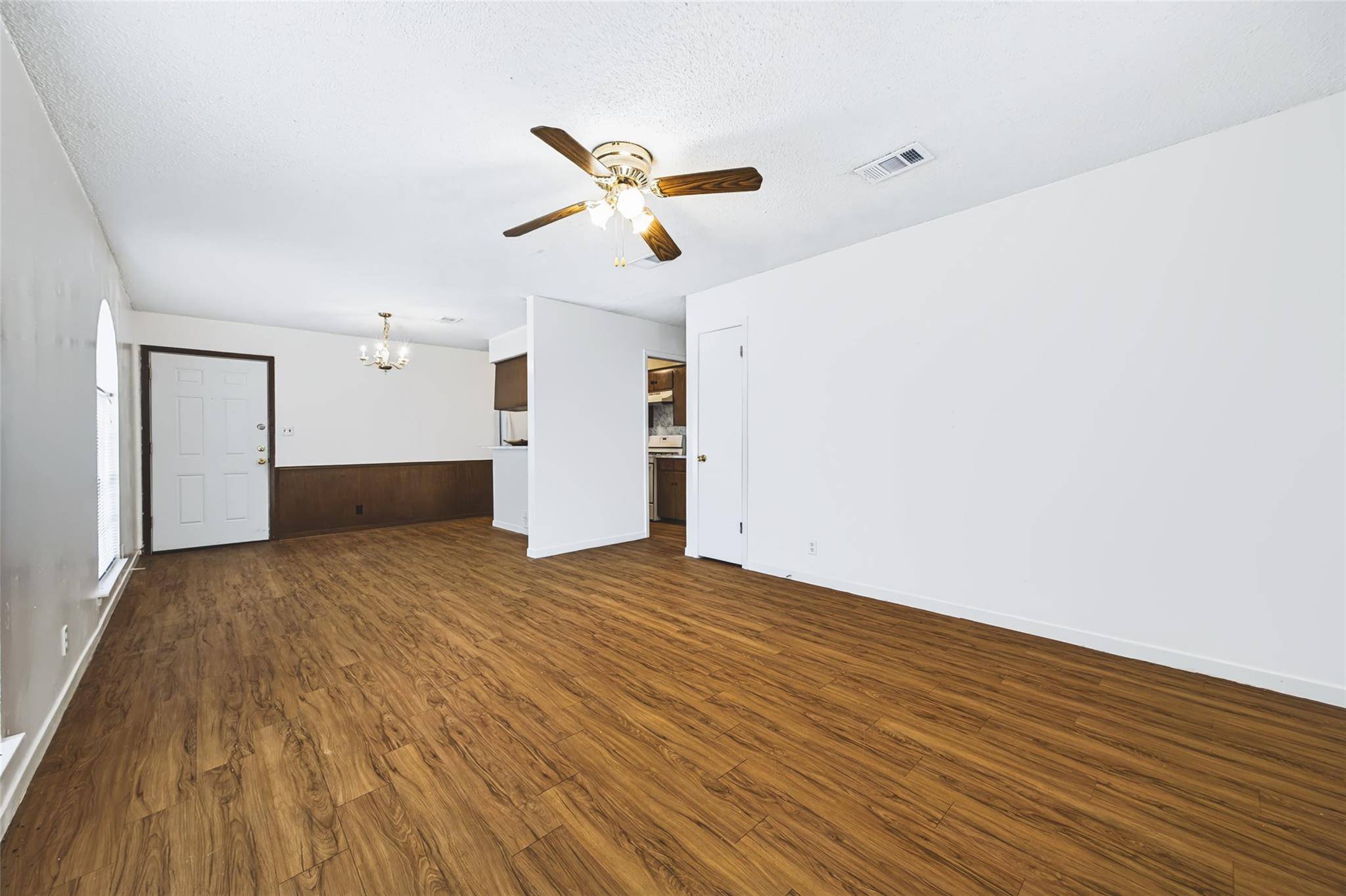 4713 Sagebrush TRL #B, Austin, TX 78745