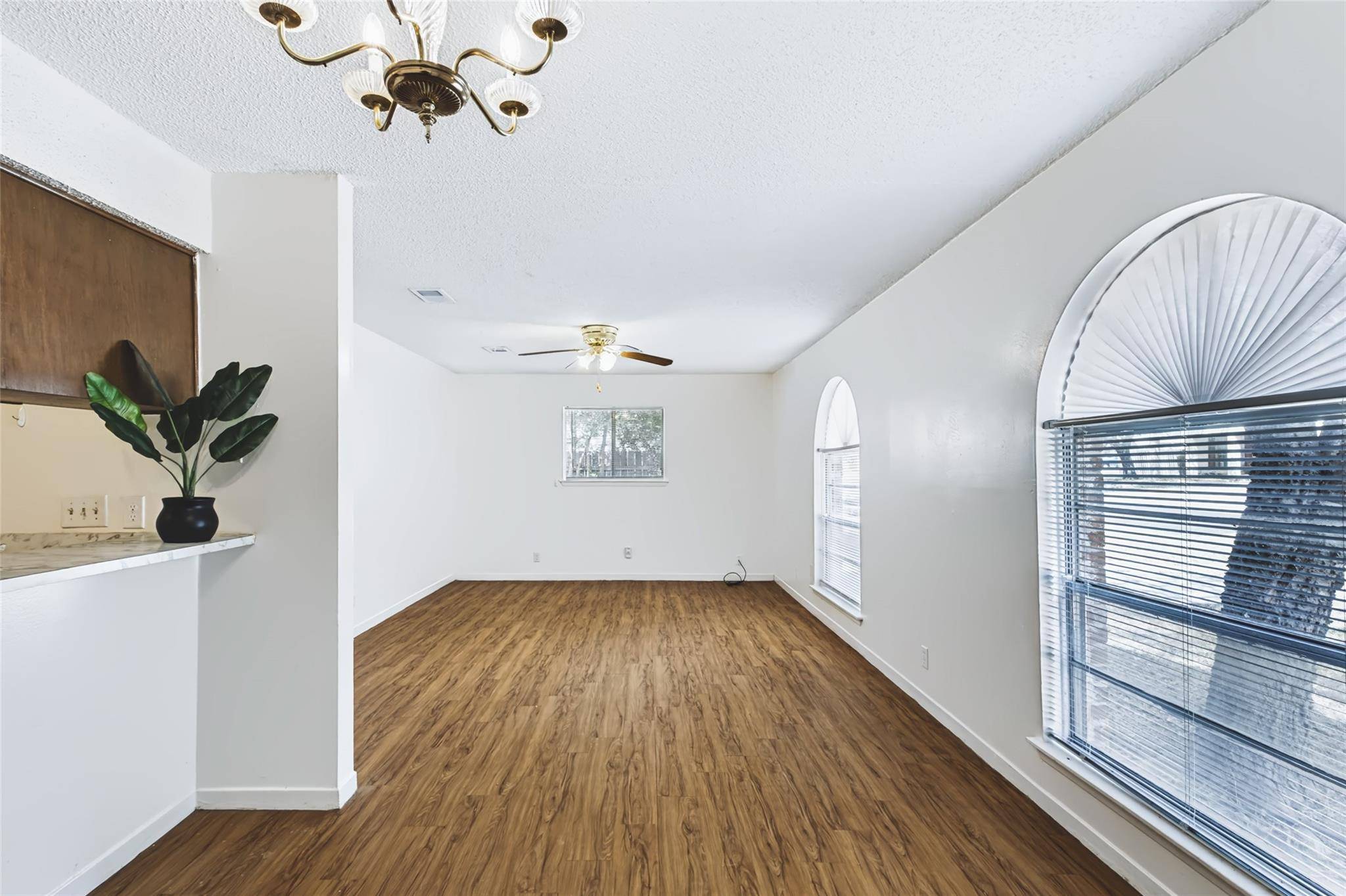 4713 Sagebrush TRL #B, Austin, TX 78745