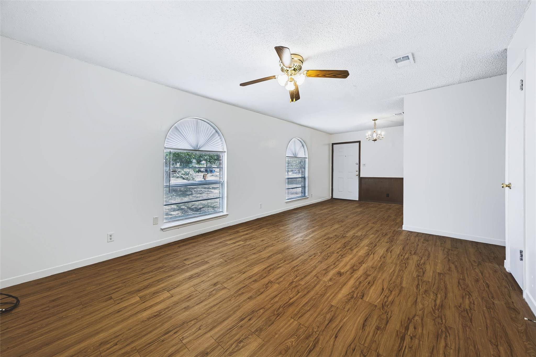 4713 Sagebrush TRL #B, Austin, TX 78745