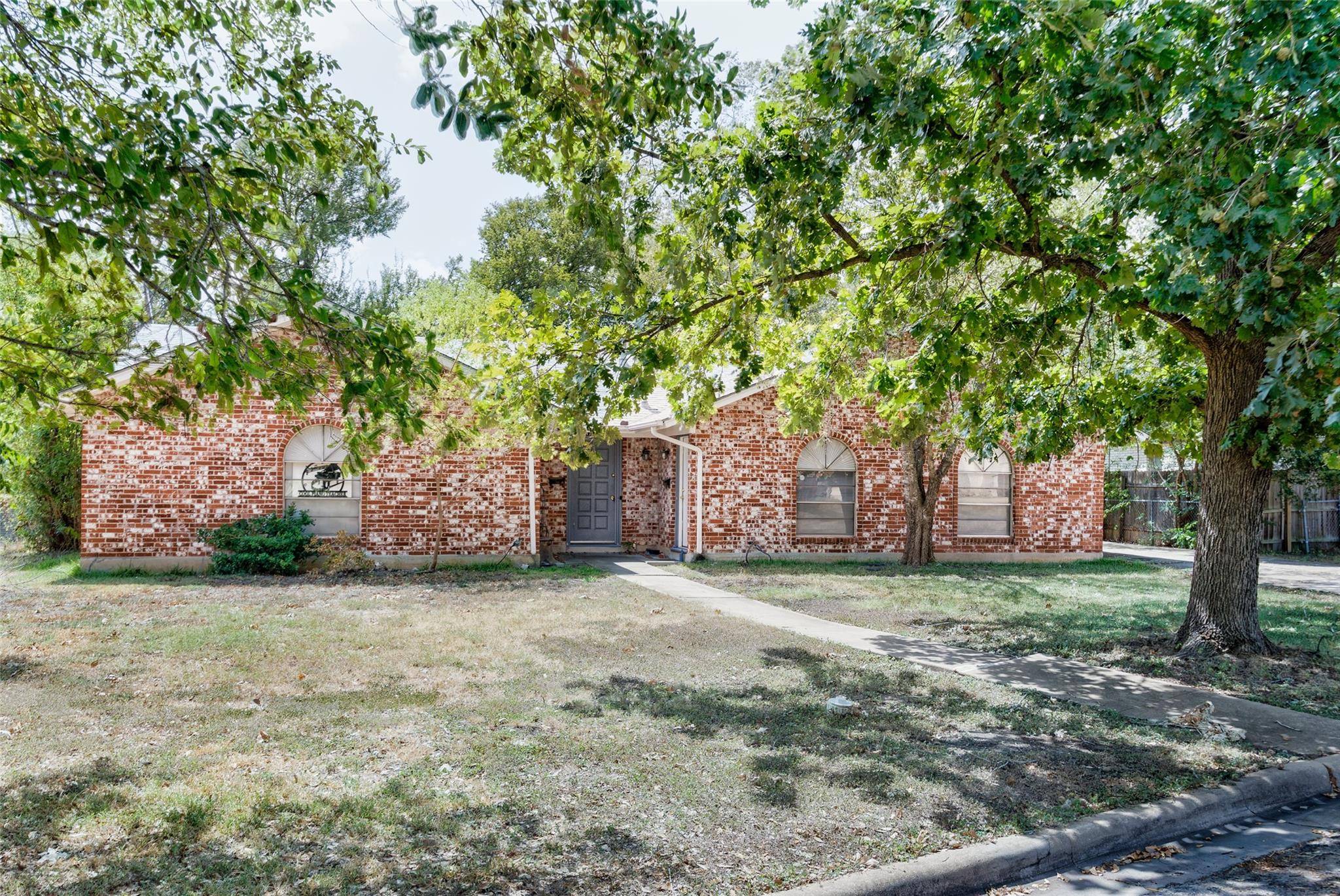 4713 Sagebrush TRL #B, Austin, TX 78745