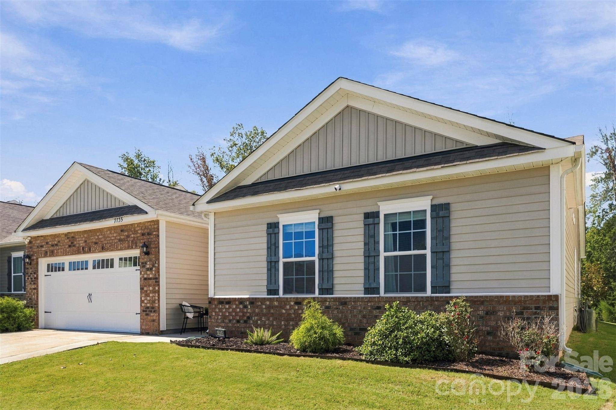 7735 Stonehouse DR, Gastonia, NC 28056