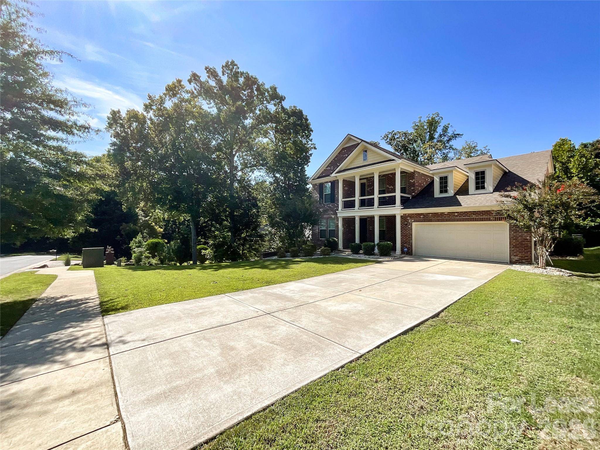 214 Smithfield DR, Charlotte, NC 28270