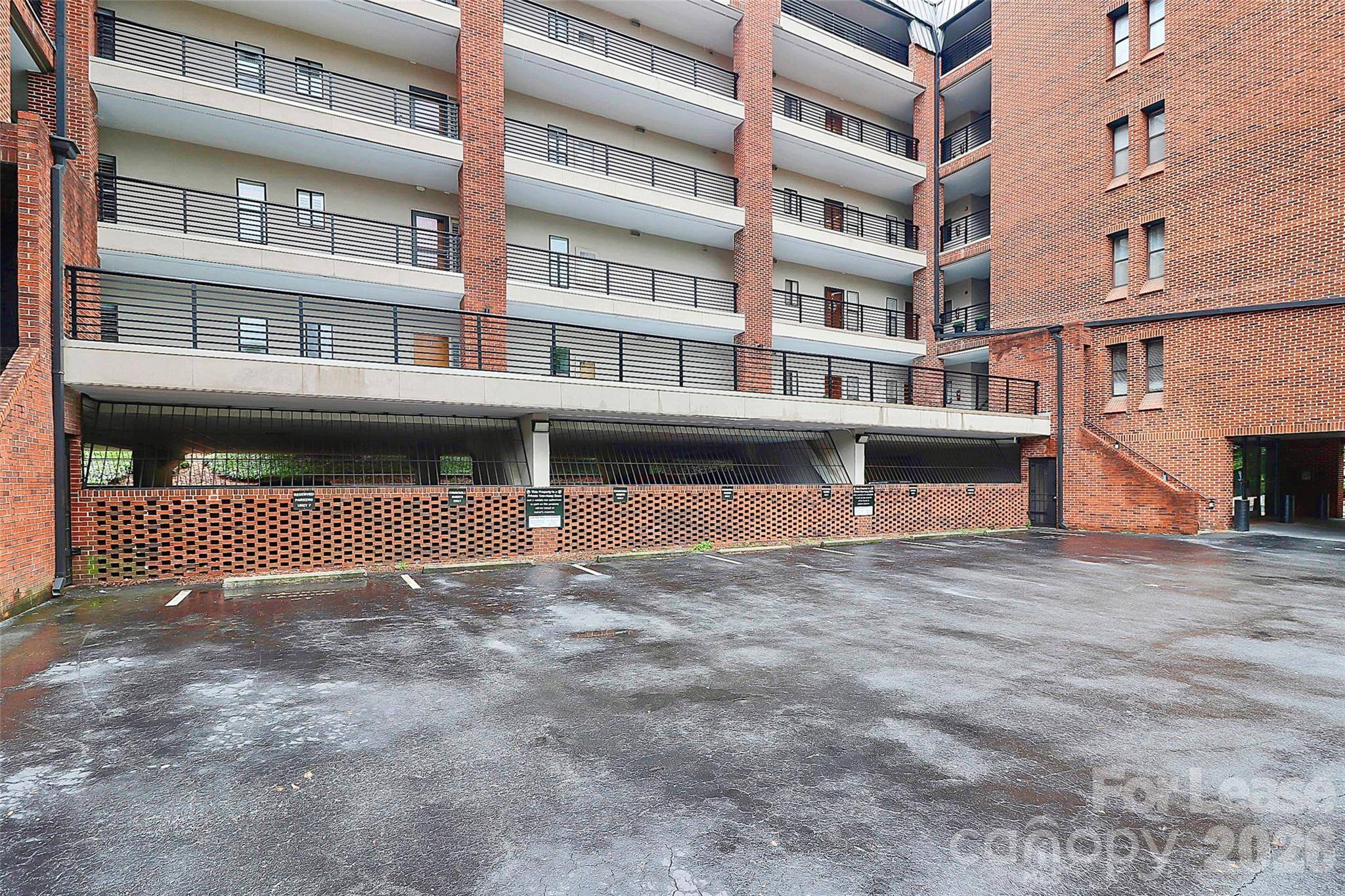 224 N Poplar ST #20, Charlotte, NC 28202