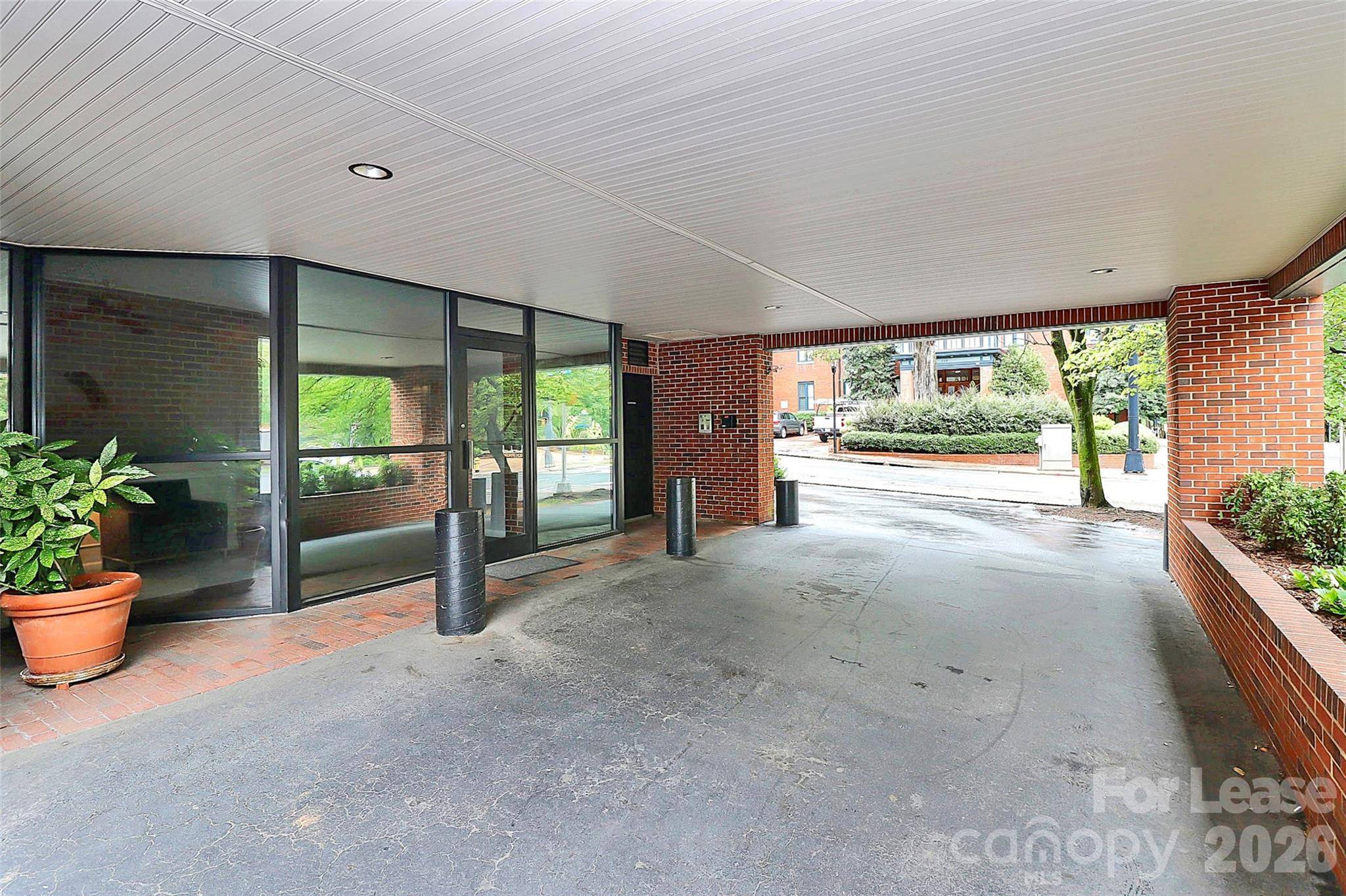 224 N Poplar ST #20, Charlotte, NC 28202