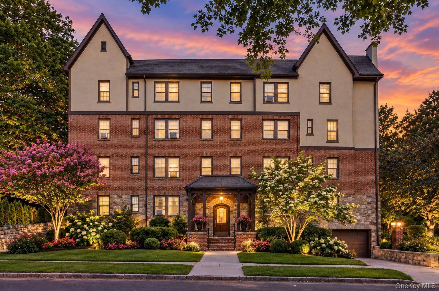 10 Oakridge PL #8D, Eastchester, NY 10709
