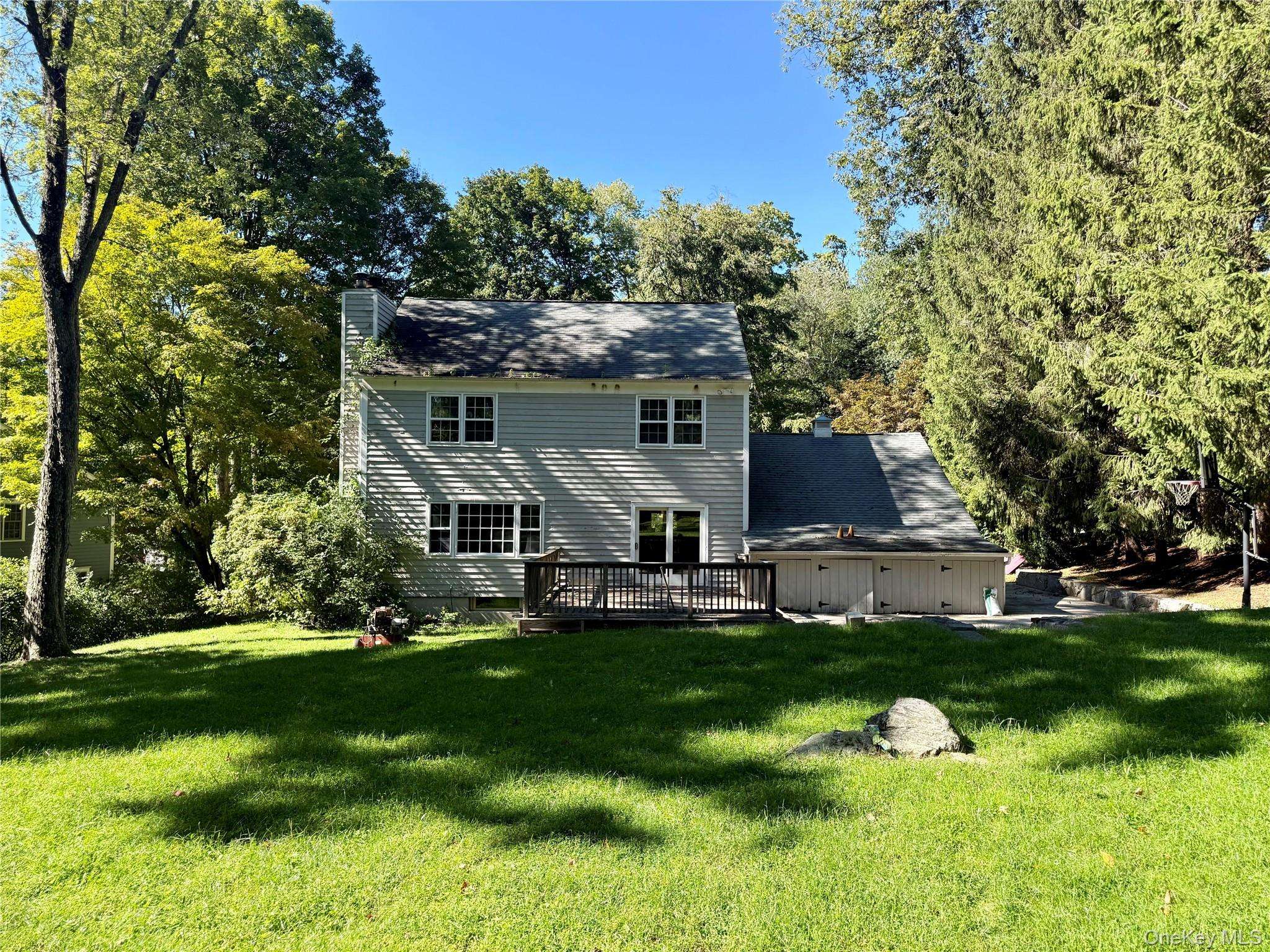 23 Cliffside LN, Bedford Corners, NY 10549