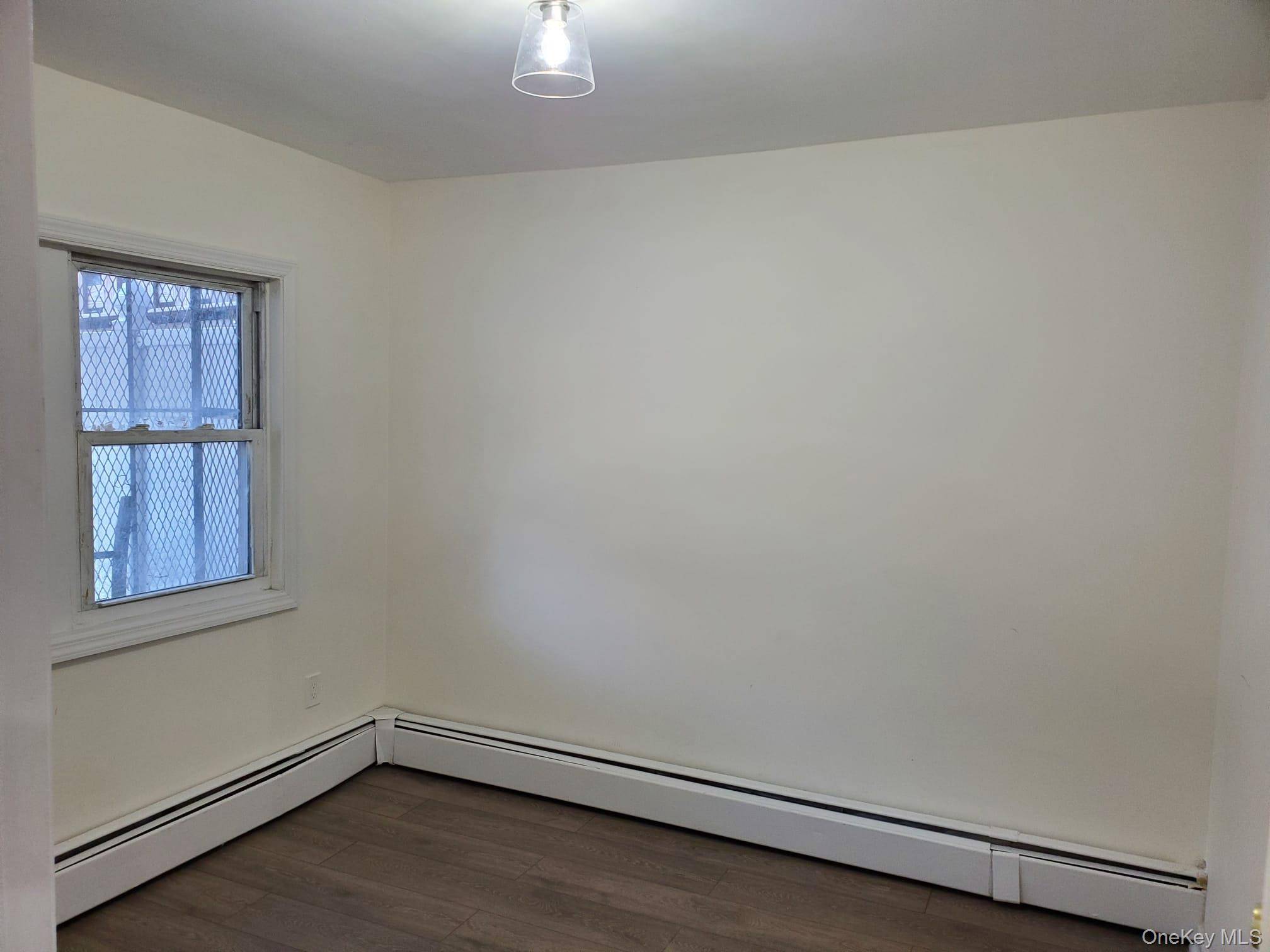 4369 Furman AVE, Bronx, NY 10466