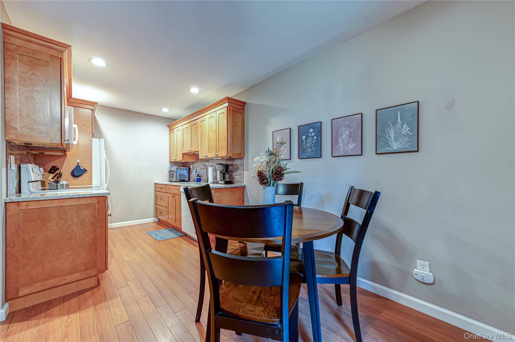 85 Richmond BLVD #1A, Ronkonkoma, NY 11779