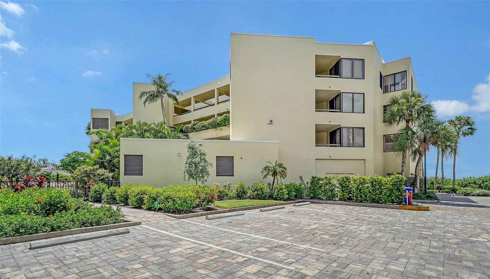 5461 GULF OF MEXICO DR #304, Longboat Key, FL 34228