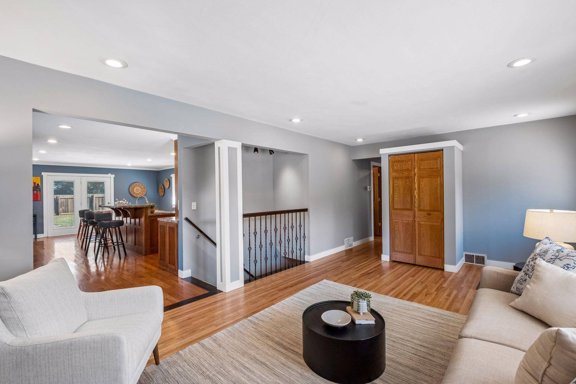 10301 Vincent AVE S, Bloomington, MN 55431