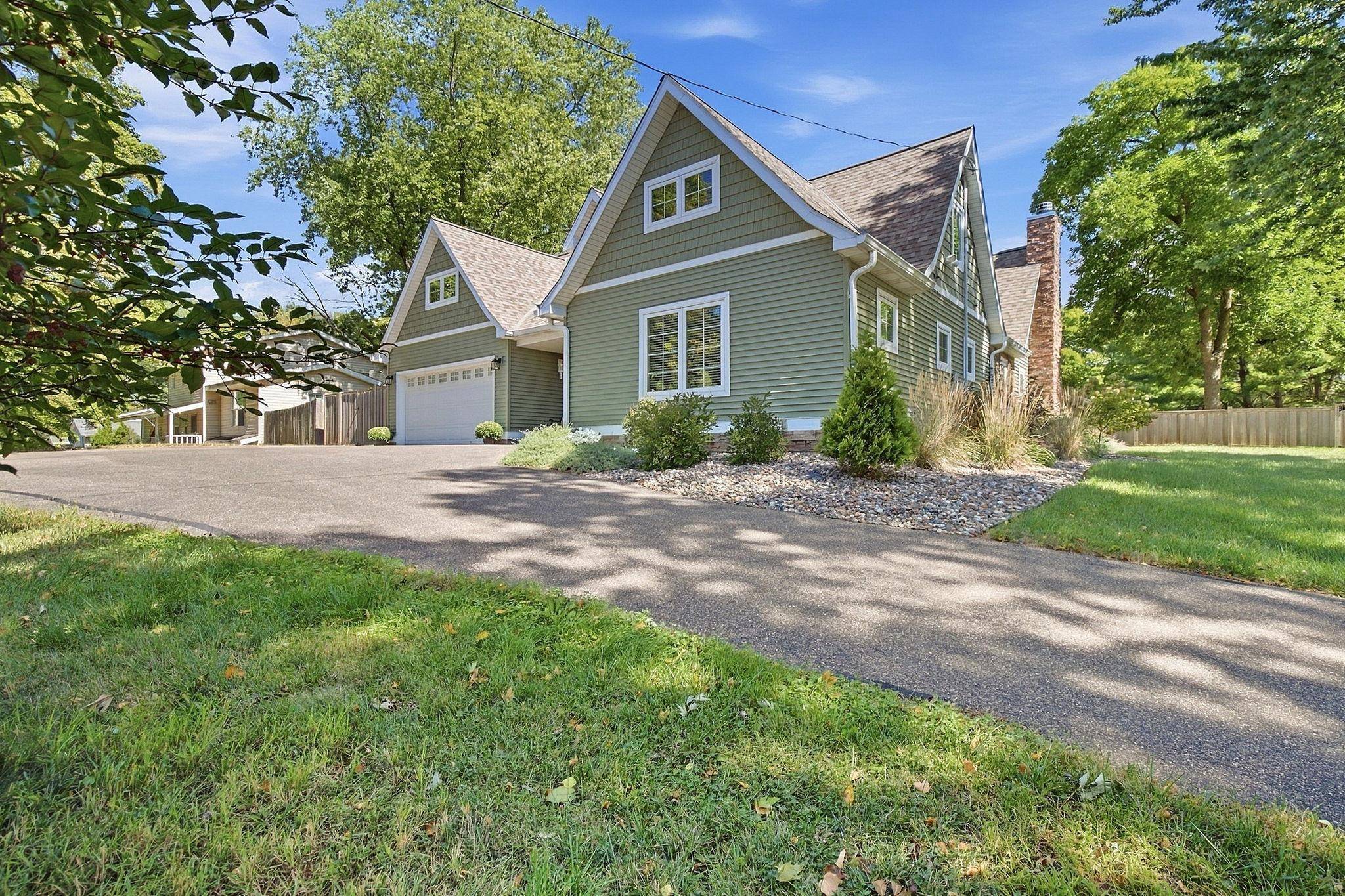 7181 W 192nd AVE, Eden Prairie, MN 55346