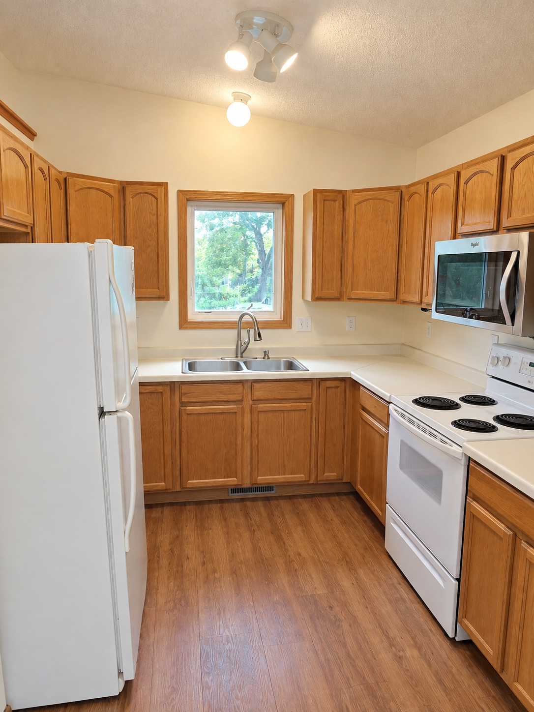 802 Cora ST, Brainerd, MN 56401
