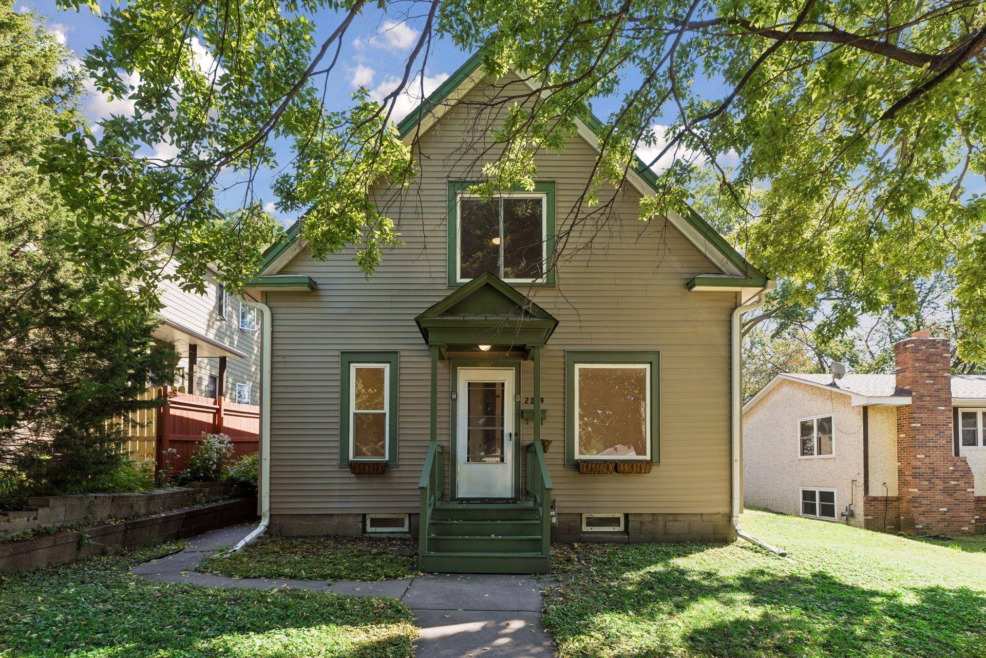 2219 Lincoln ST NE, Minneapolis, MN 55418