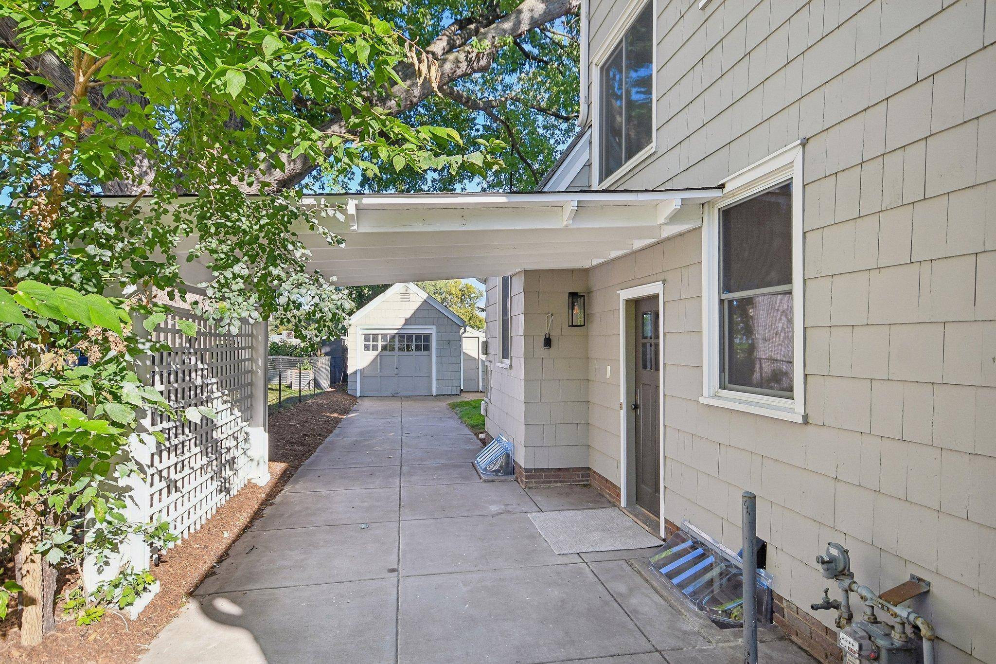 552 Fairview AVE S, Saint Paul, MN 55116