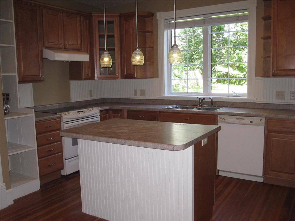 230 N Arch AVE, New Richmond, WI 54017
