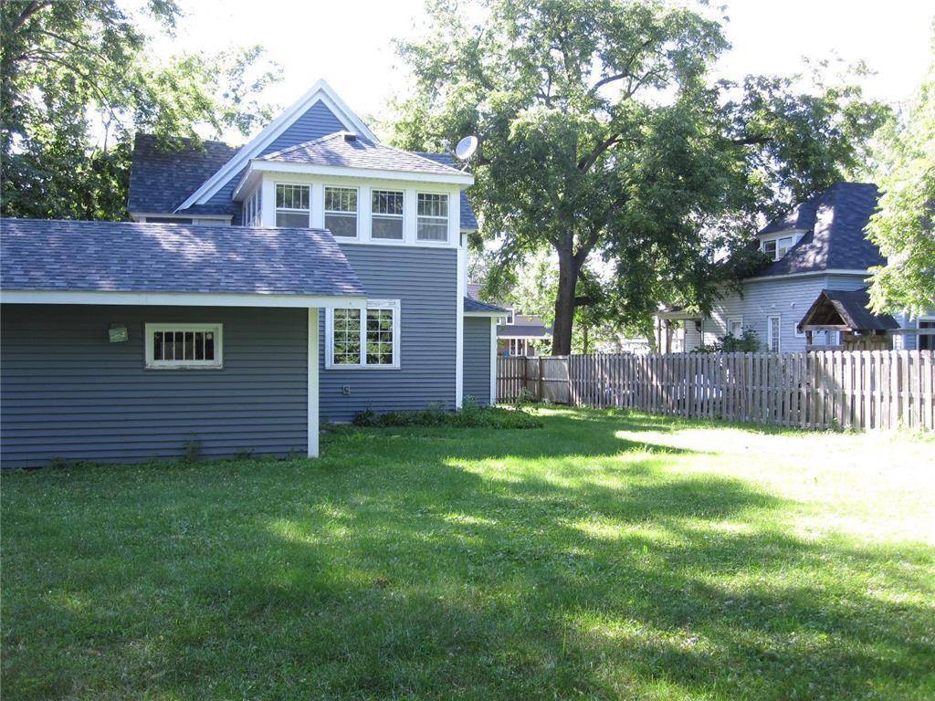230 N Arch AVE, New Richmond, WI 54017