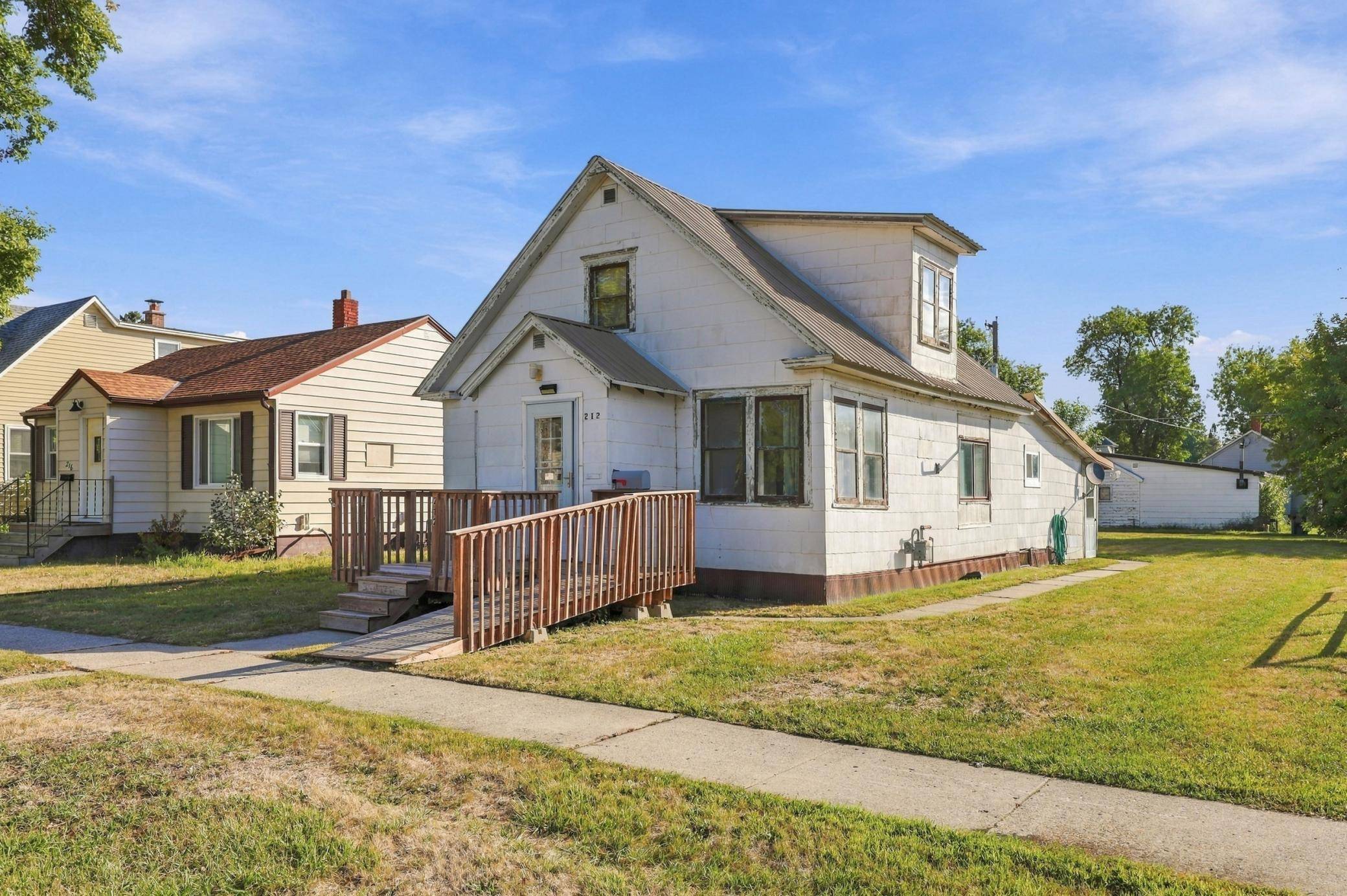 212 10th ST N, Breckenridge, MN 56520
