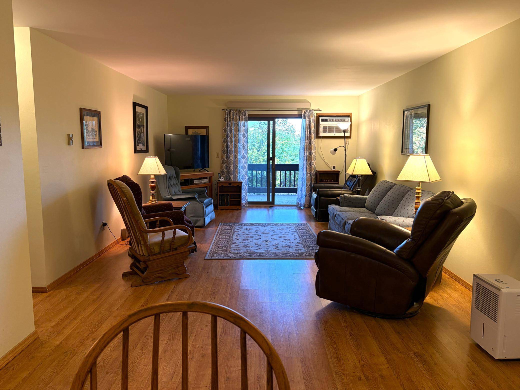 1825 Perlich AVE #101, Red Wing, MN 55066