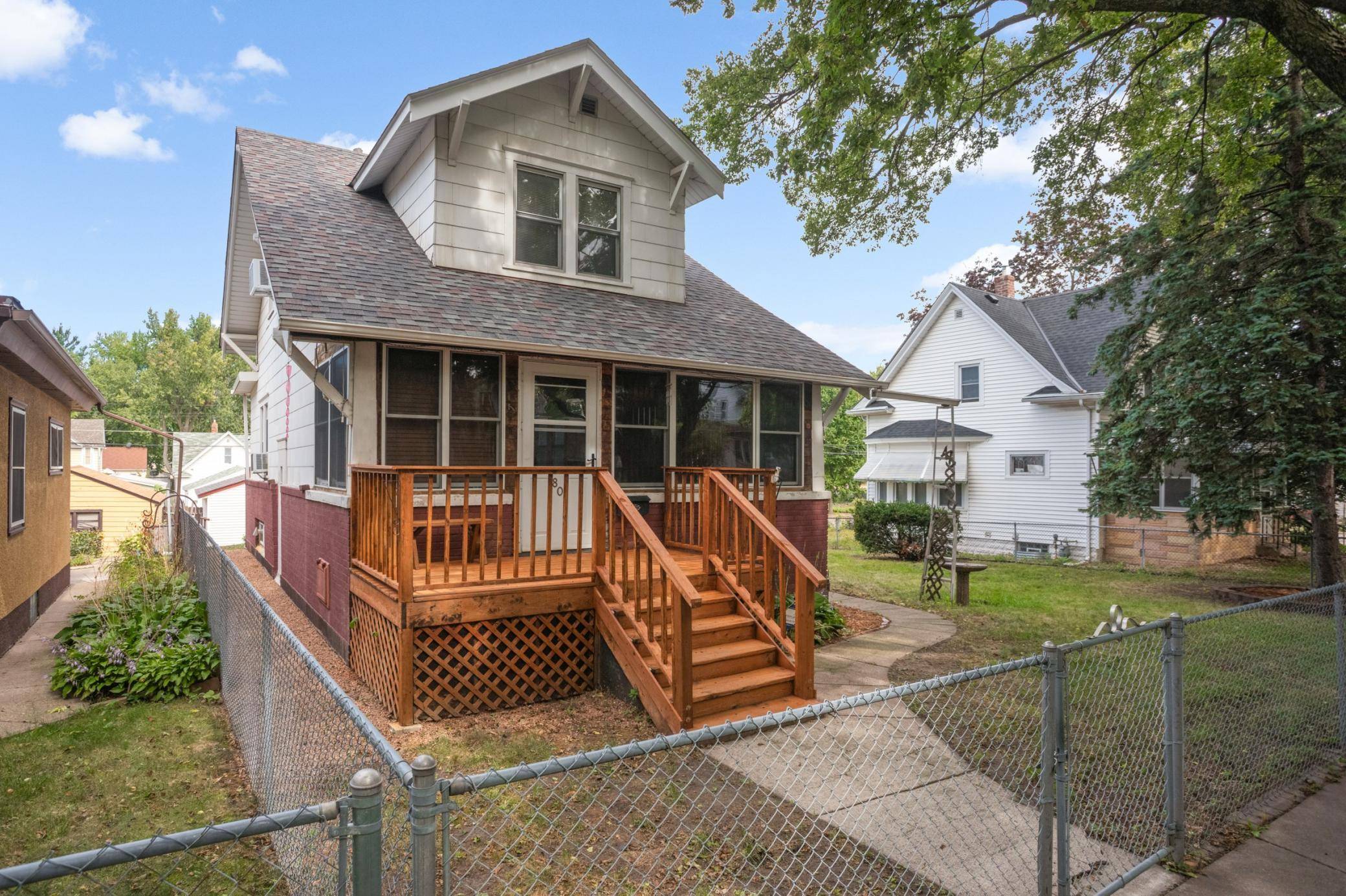 809 Minnehaha AVE W, Saint Paul, MN 55104