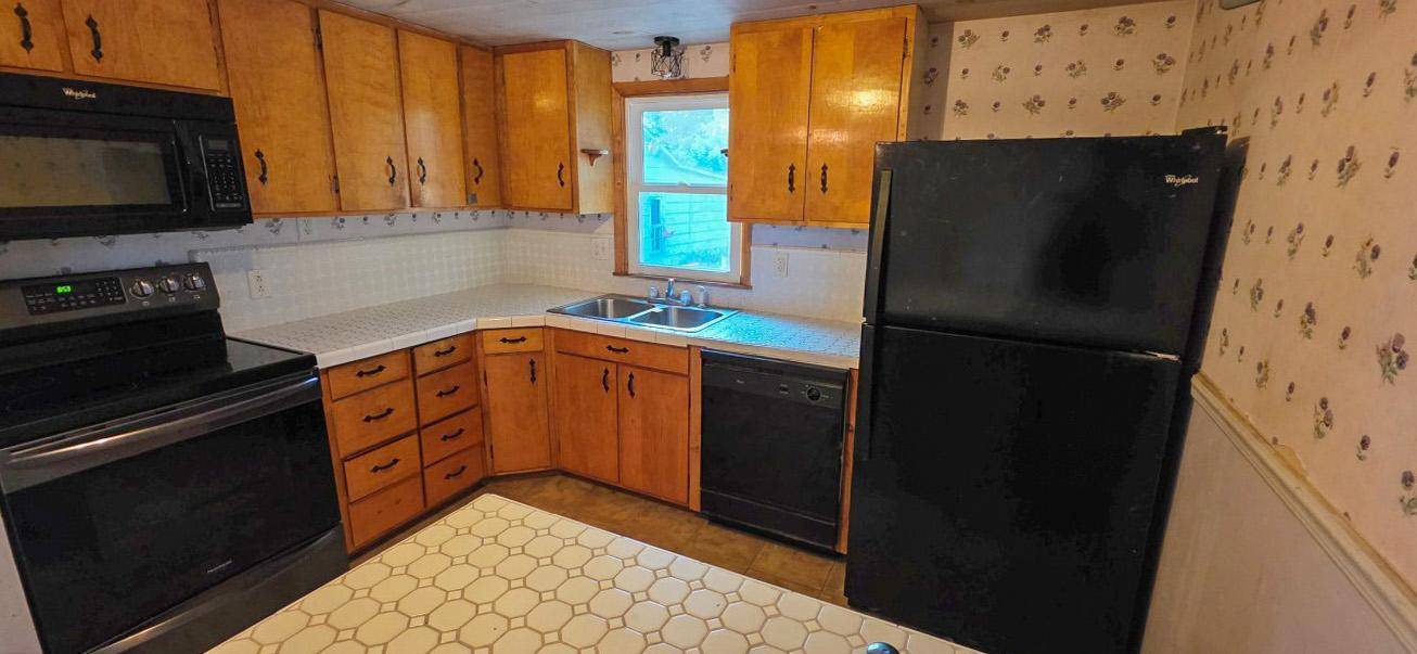 812 Maple AVE E, Mora, MN 55051
