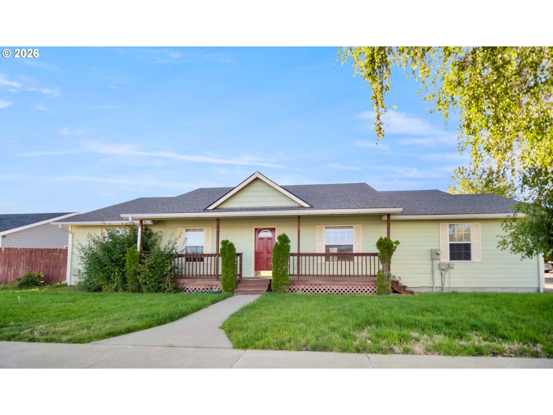 114 18TH ST, La Grande, OR 97850