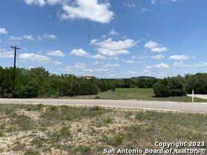 340 S CALVIN BARRETT, Blanco, TX 78606