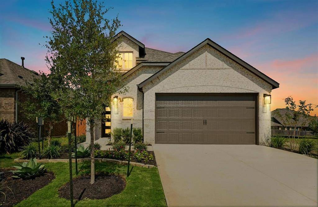 200 Bay Breeze DR, Kyle, TX 78640