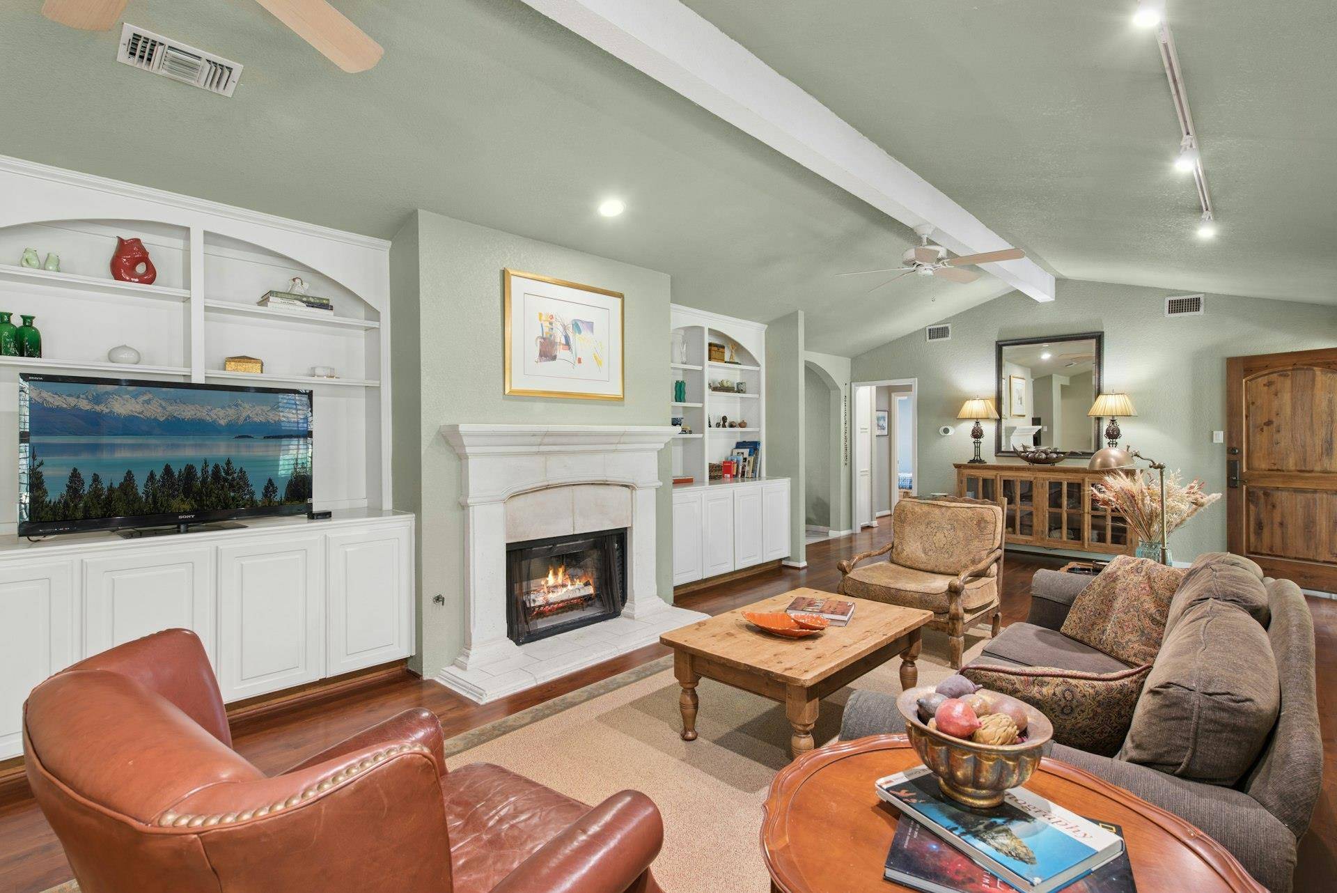 6604 Liveoak DR, Austin, TX 78746