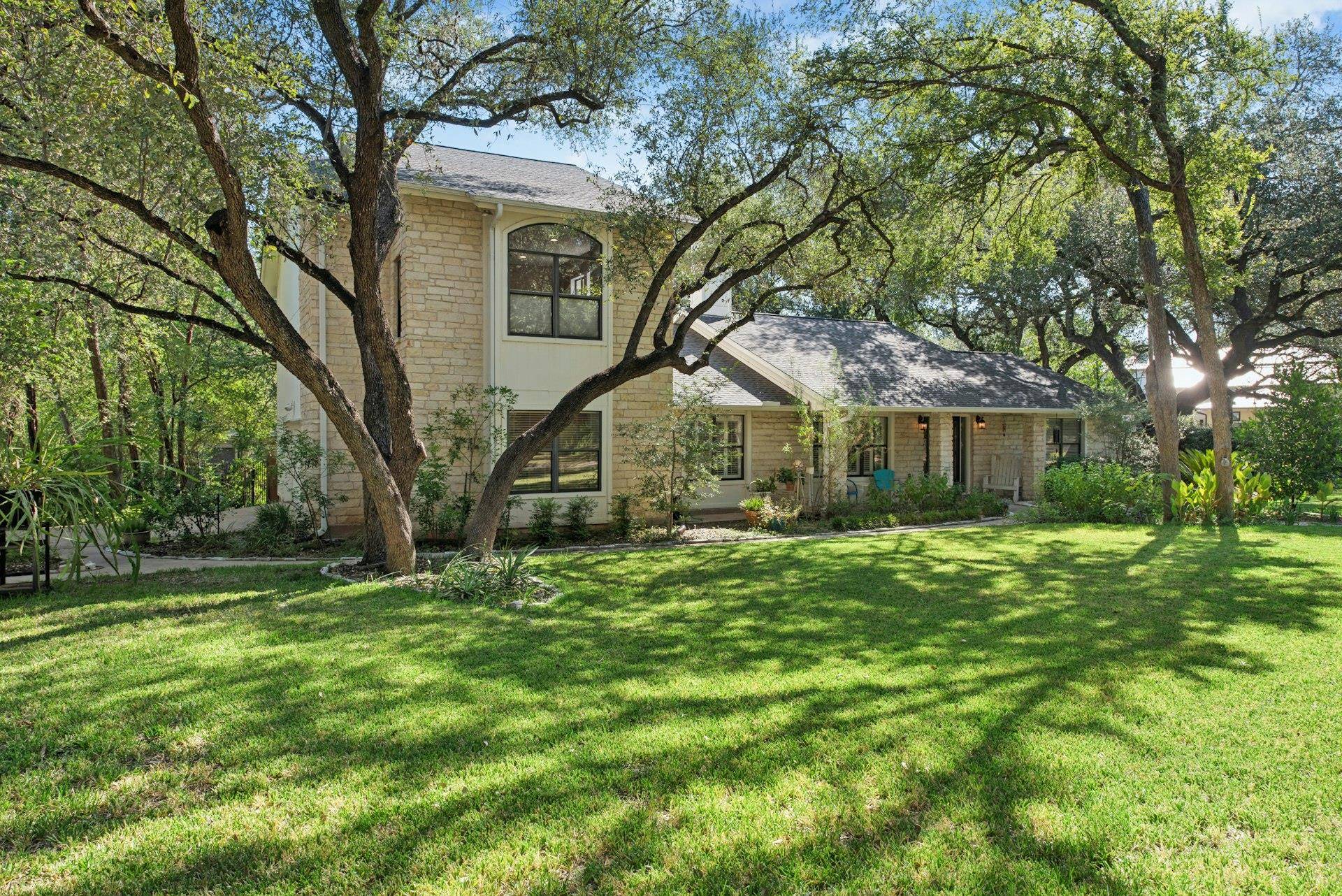 6604 Liveoak DR, Austin, TX 78746