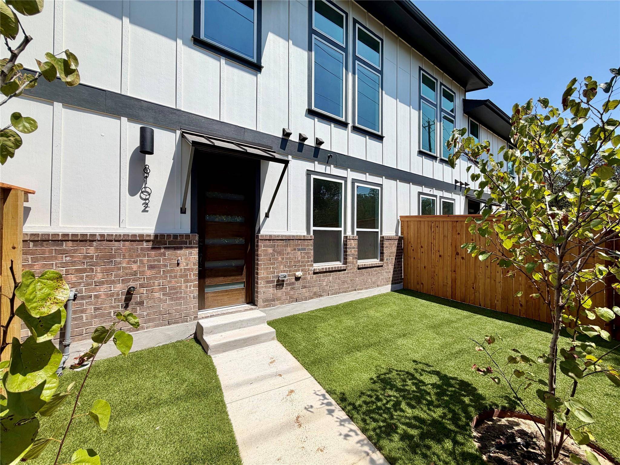 200 W 56th ST #8102, Austin, TX 78751
