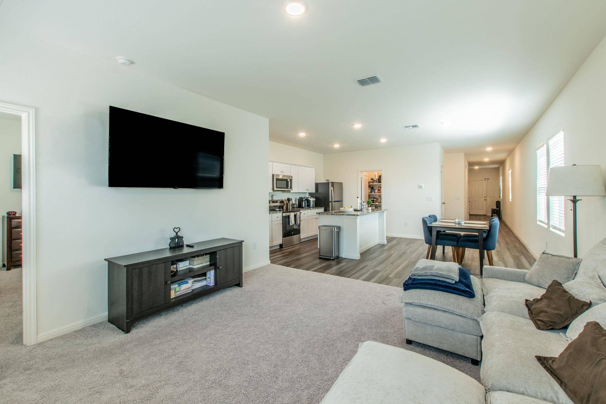 209 Dirty Harry DR, Jarrell, TX 76537